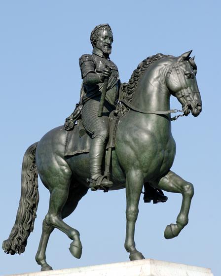 RDV au pied de la statue d'Henri IV, Pont-Neuf, 75