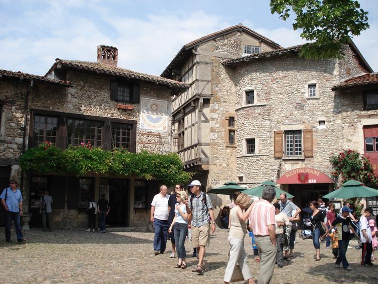 Place Pérouges