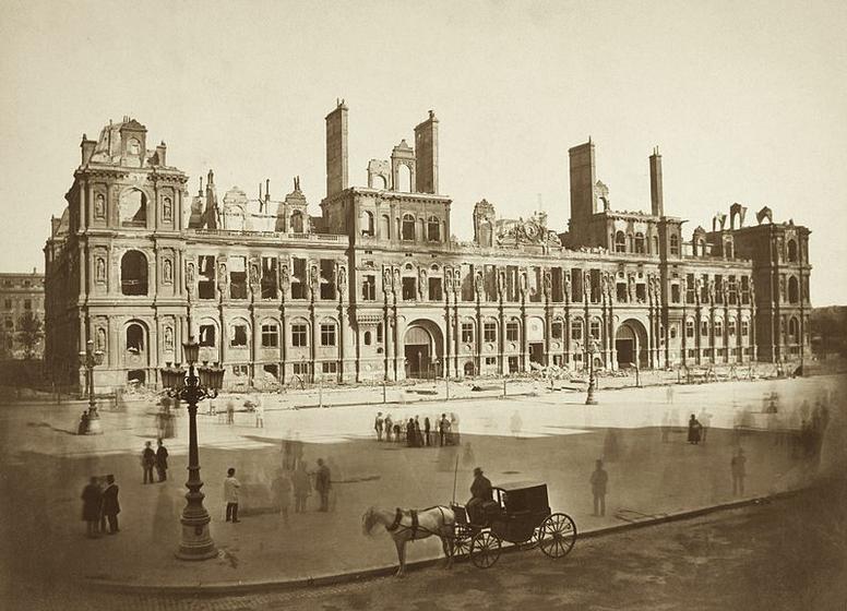 L'Hôtel de Ville après la Commune