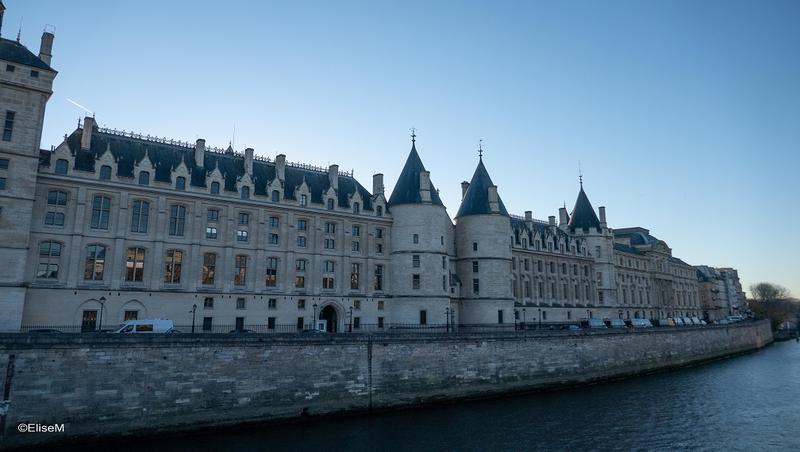 la conciergerie sur l'ile de la cité