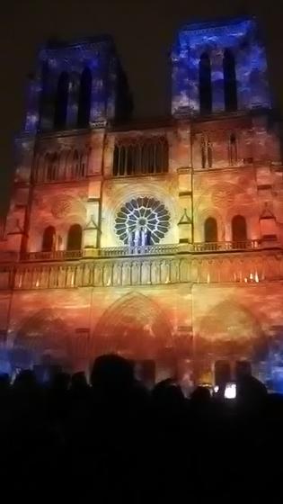 Spettacolo sons et lumières a Notre Dame