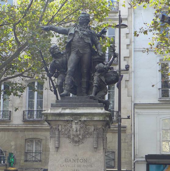 Statue Danton