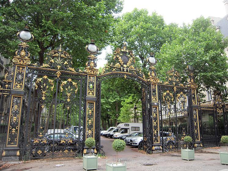 Grilles du parc Monceau