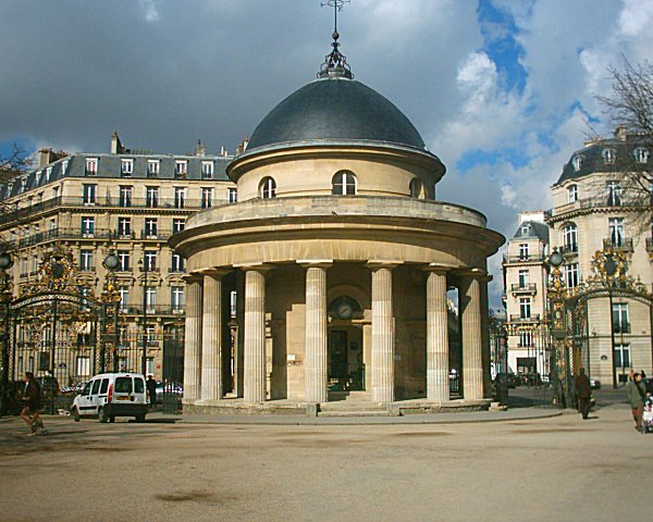 la rotonde du parc Monceau