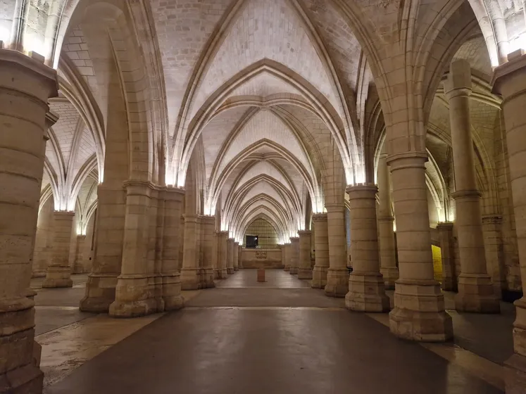 Vue de la Salle des Gens d'Armes à la Conciergerie
